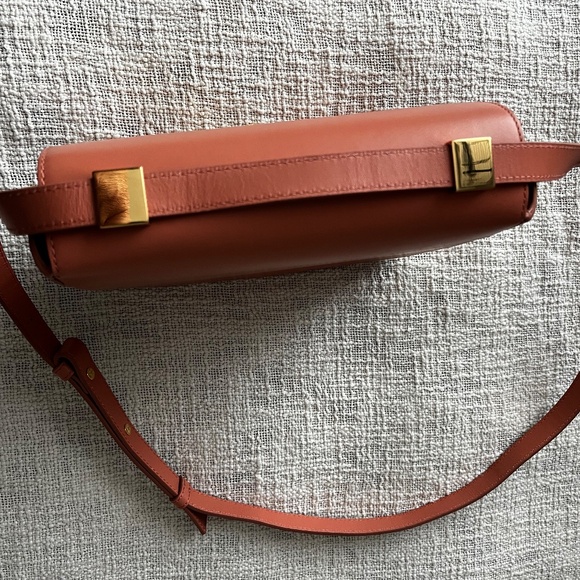 Vancouver shoulder bag in rose color - Picture 5 of 10